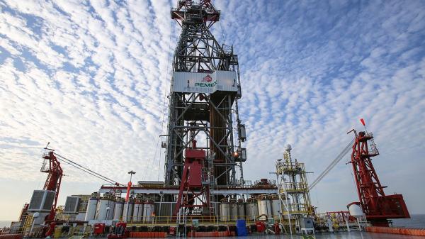 Pemex Suma Decesos Por Covid Desembarca A M S De Tres Mil