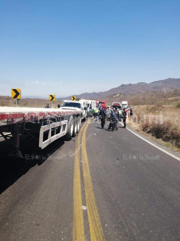 Conductor Queda Prensado Tras Chocar Contra Trailer En La Autopista