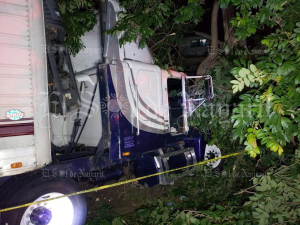 Hombre Pierde La Vida En Tr Gico Accidente Sobre La Autopista Tepic