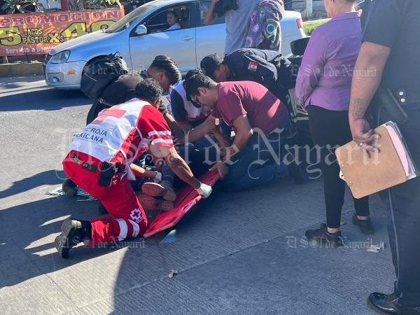 Mujer resulta lesionada tras accidente en Av México y Zapopan El Sol