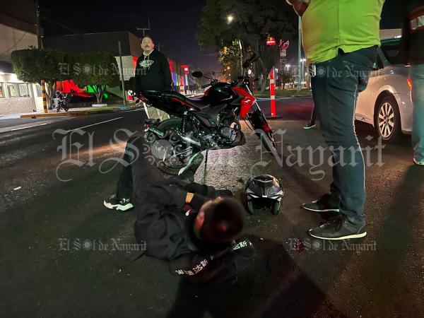 Motociclista Lesionado Tras Chocar Contra Un Auto En Av Insurgentes