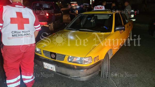 Un Adulto Y Dos Menores Heridos Tras Choque De Taxi Y Camioneta En BLVD