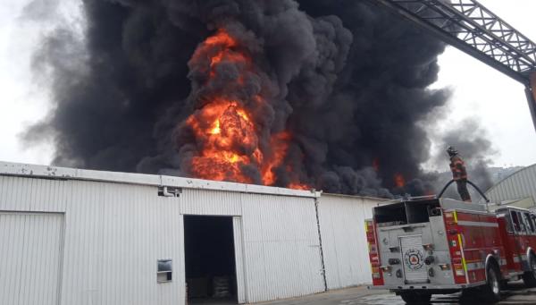 Se Registra Fuerte Incendio En F Brica De Pinturas En Ecatepec El Sol