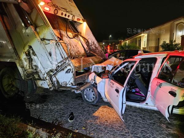 Taxi Choca Contra Cami N Recolector De Basura En Tepic El Sol De Nayarit