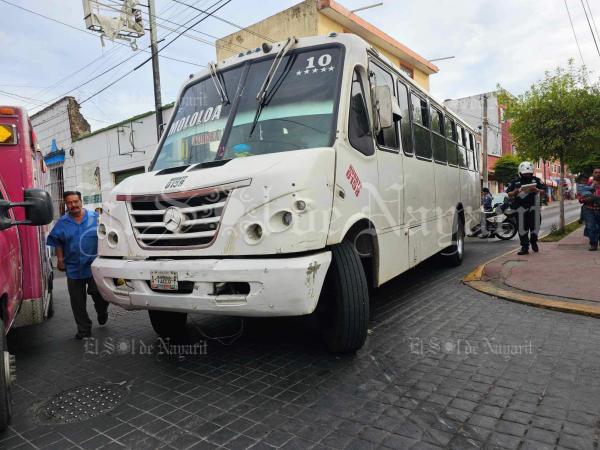 Cami N Urbano Arrolla A Hombre En Andadera En La Zona Centro De Tepic