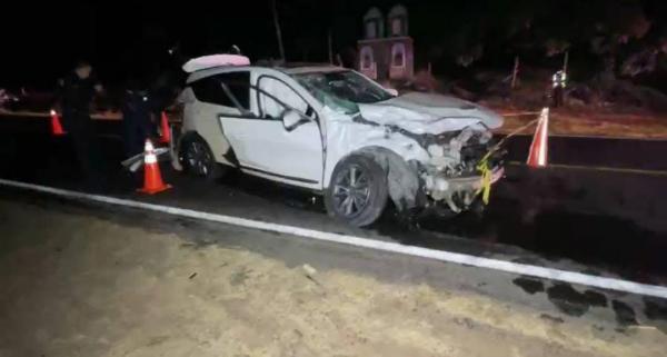 imagen 1 de Nota Roja || Una mujer sin vida deja fuerte choque en carretera libre Tepic-Mazatlán