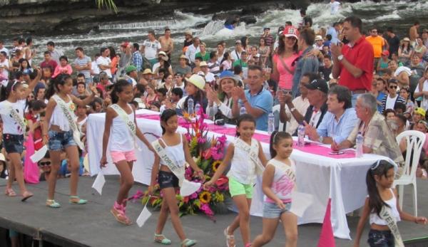 Polémica En Colombia Por El Concurso Infantil Miss Tanguita El Sol De Nayarit 8017