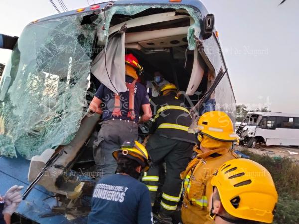 Choque De Frente Entre Dos Camiones Deja 5 Lesionados En Bahía De ...