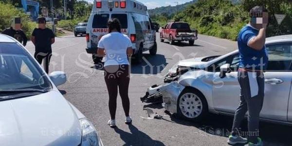 Choque Por Alcance Deja A Menor Lesionada En La Federal 200 Tepic Pto Vallarta El Sol De